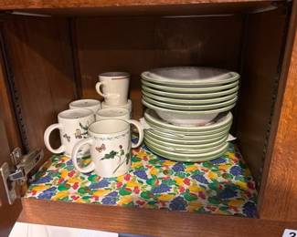 STUDIO NOVA STONEWARE PLATES, BOWLS, CUPS