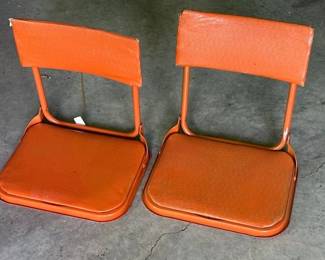 2 VINTAGE STADIUM SEATS