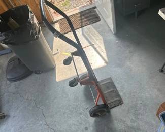 HAND DOLLY