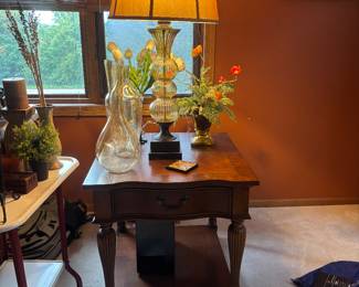 Thomasville End Table Designer Lamps, there are two 