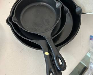 Cast iron set.