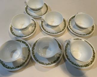Corelle.