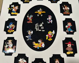 Disney pins