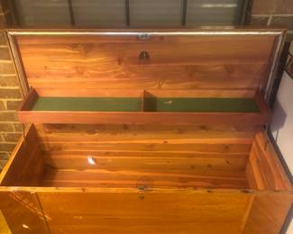 Lane cedar chest