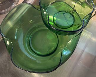 MCM 2-tiered chip and dip set