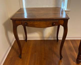 Desk with lift up top