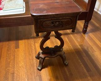 Night stand or accent table with drawer
