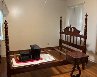 Full size bed 