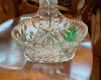 Cut crystal basket 