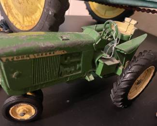 Vintage ERTL John Deere 1/16 Die Cast farm tractor 1960's