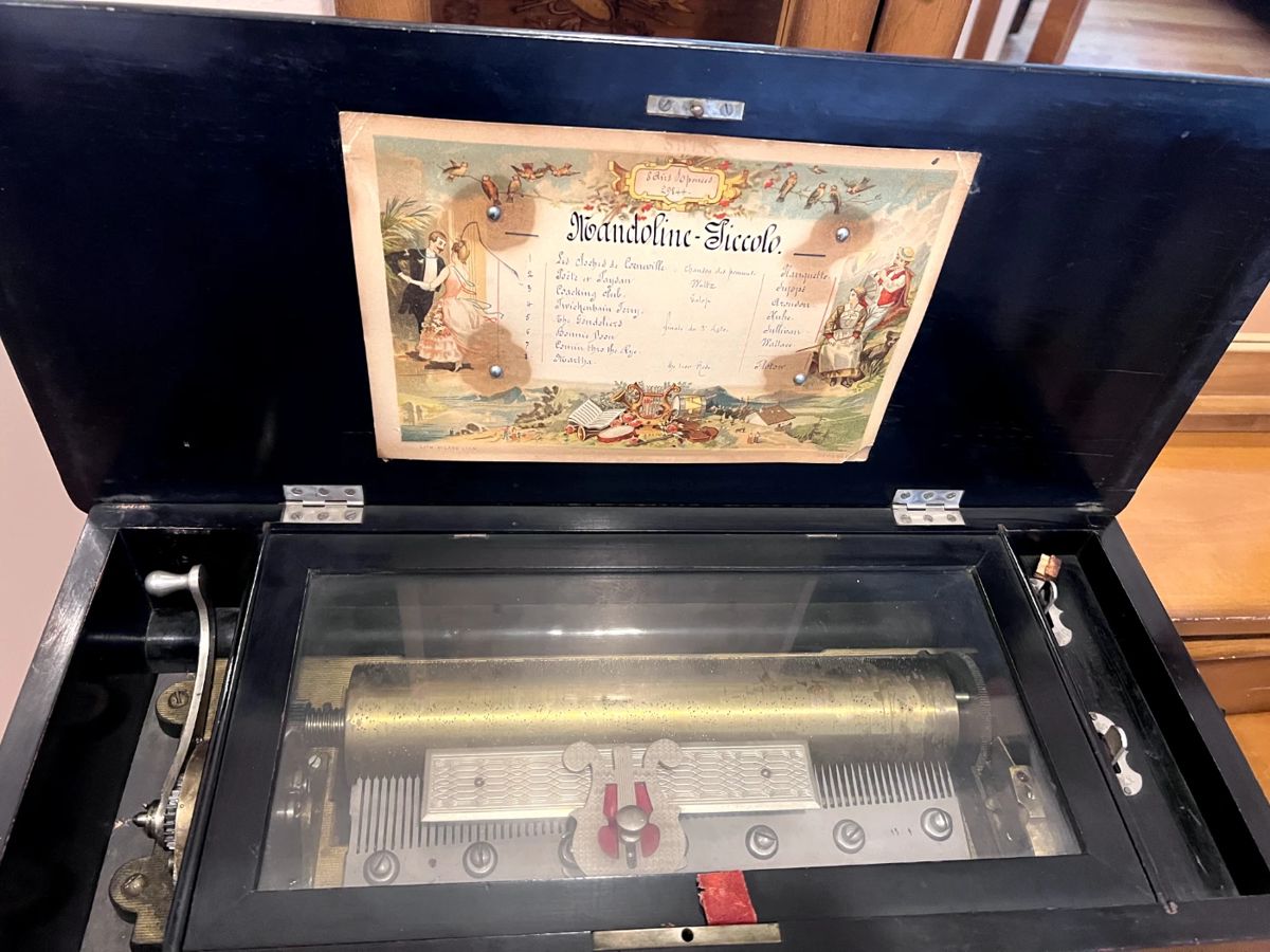 Antique Swiss Cylinder Music Box