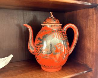 Antique Japanese Kutani Eiraku teapot