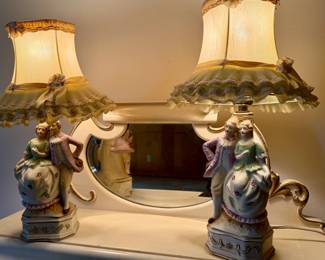 Set of Two Porcelain Figurine of a Couple Table Lamps - Maruyama
