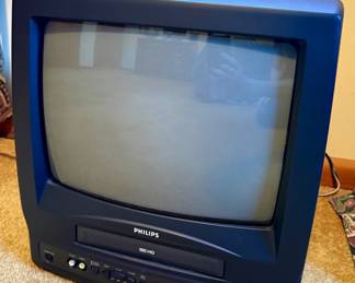 Phillips 13" TV/VCR Combo - CRT Television (for those who enjoy retro gaming)