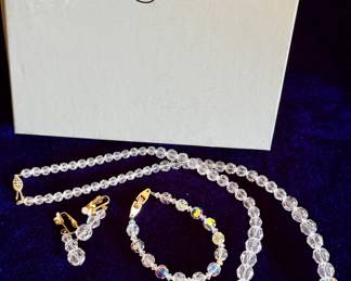 Crystal's crystal bead necklace, earrings and bracelet set