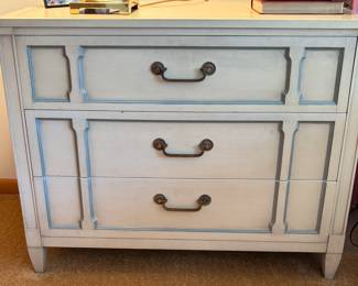 3 Drawer Nightstand 