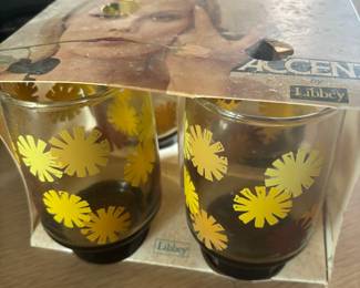 Set of 4 Libbey 1960's Daisy Tumblers