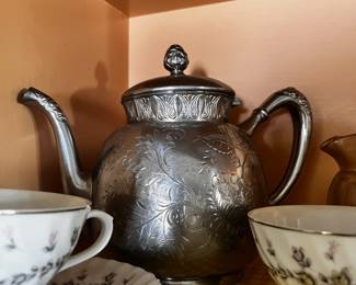 Pairpoint Quadruple Plate Teapot