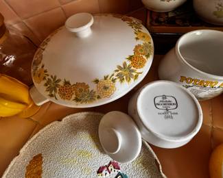 Noritake Progression "Sunnyside" Lidded Casserole Dish and Sugar Bowl