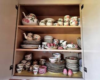 Franciscan Desert Rose Dinnerware Set