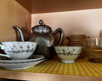 Pair of Style House Fine China Picardy Teacup & Saucers, Pairpoint Quadruple Plate Teapot