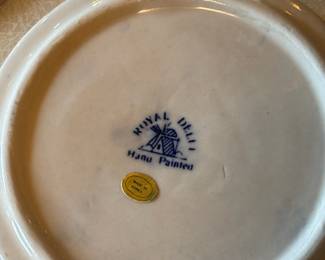Royal Delft Hanu Painted Ash Tray
