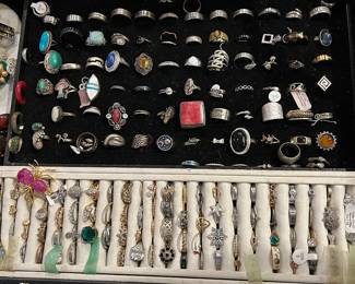 Heather from Le Meilleur Luxury (independent from the estate sale) will also be on-site with her collection of designer handbags and jewelry. 