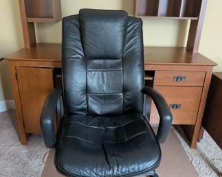 Wood Computer desk w/leather chair $70