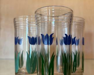 Blue Tulip Design Juice Glasses