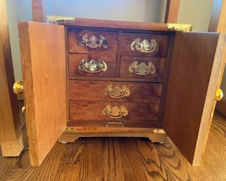 Tansu Style Jewelry Box