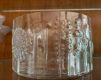 Textured Floral Embossed Glass Centerpiece Bowl