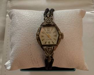 VINTAGE LADIES GRUEN COCKTAIL WATCH 10K R.G.P  ART DECO LUCERNE SWISS MOVEMENT CLOTH BRACELET 