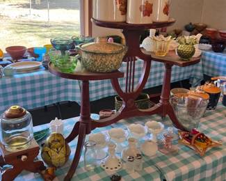 Pottery & Glassware