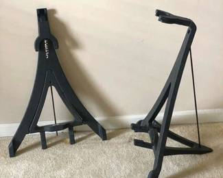 204 Pair Of Guitar Stands 