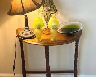 213 Entryway Accents 