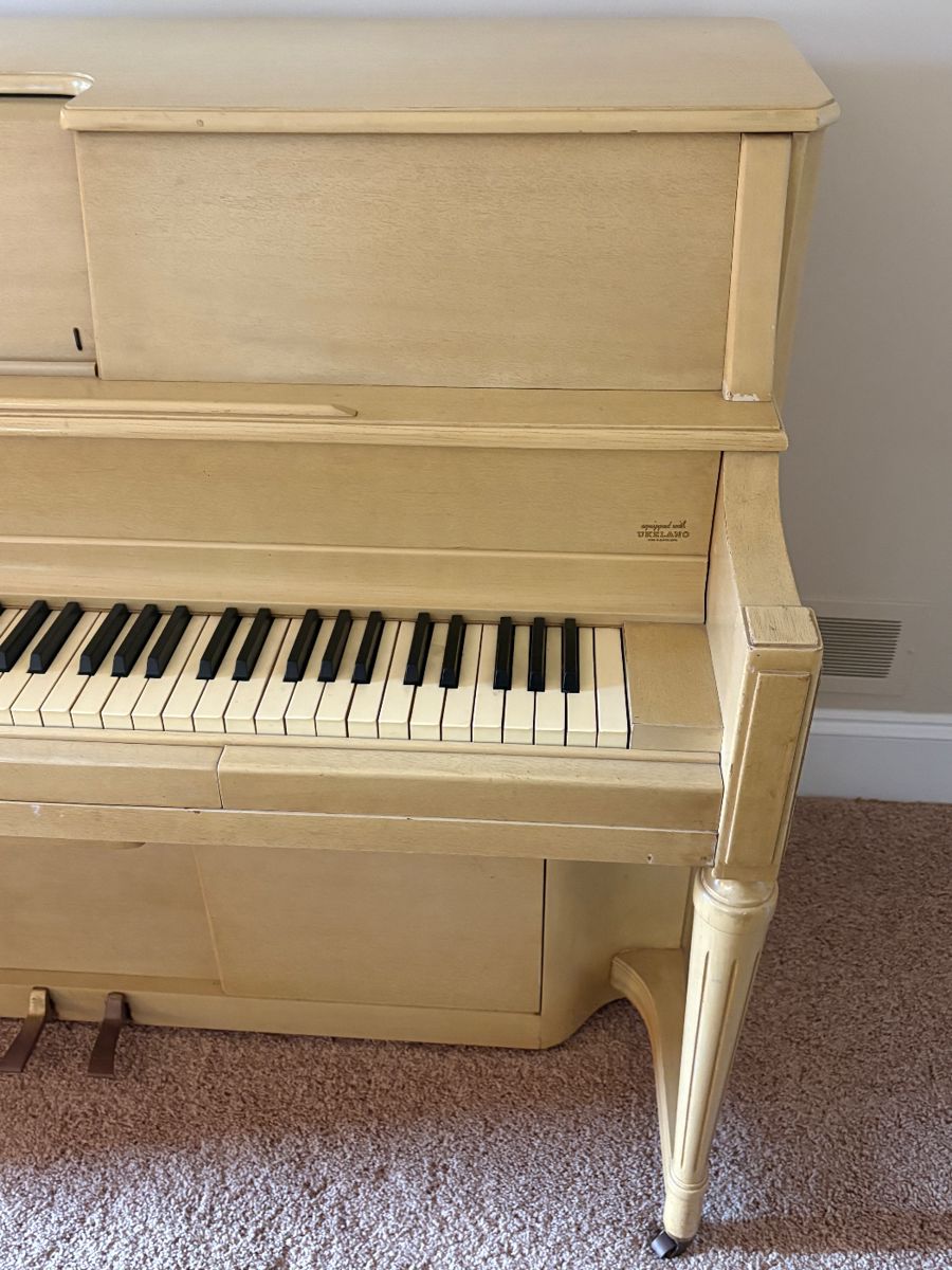 Hardman Piano from 1959 piano from The Price is Right.