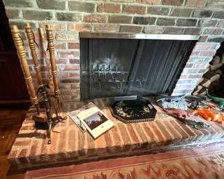 Fireplace Tools - Books - Tray - Gators 