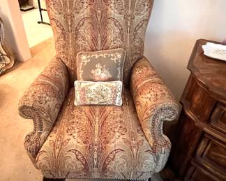 Upholstered Chair 
