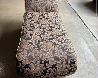 Vintage Ornate Chaise Lounge Sofa – Gold Accents Floral Upholstery Elegant