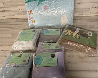 Baby Bedding Lot – American Baby Company Chenille Covers & Themed Blankets