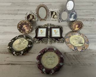 Lot of 10 Vintage-Inspired Picture Frames – Ornate, Round & Oval Designs