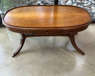 Vintage Oval Wood Coffee Table w/ Drawer – 36” × 20” – Elegant Carved Legs