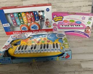Lot of Children’s Musical Toys – Xylophone & Toy Keyboards NIB