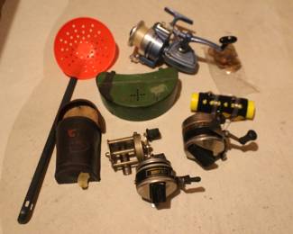 Reel and Bait Dipper