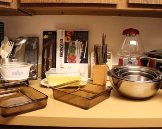 Knives * Mixing Bowls, Crock Pot