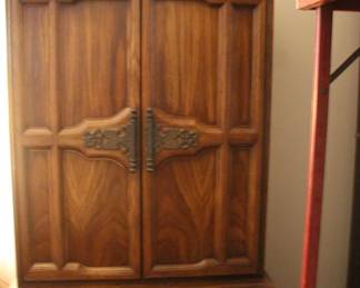 Armoire