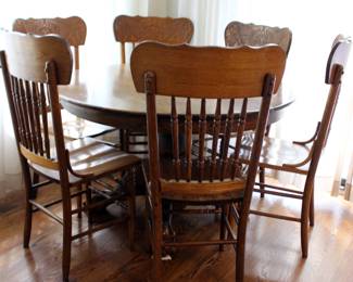 Oak Table 6 Chairs