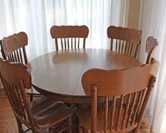 Oak Table and 6 Chairs