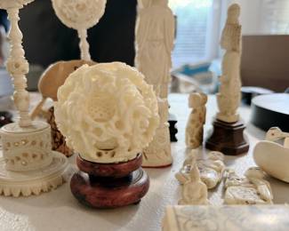 ASIAN CARVINGS COLLECTION 