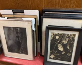 FRAMED PHOTOS 